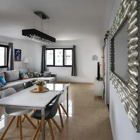 Casa Cuaderna A 150 Metros De La Playa Playa Honda (Lanzarote)